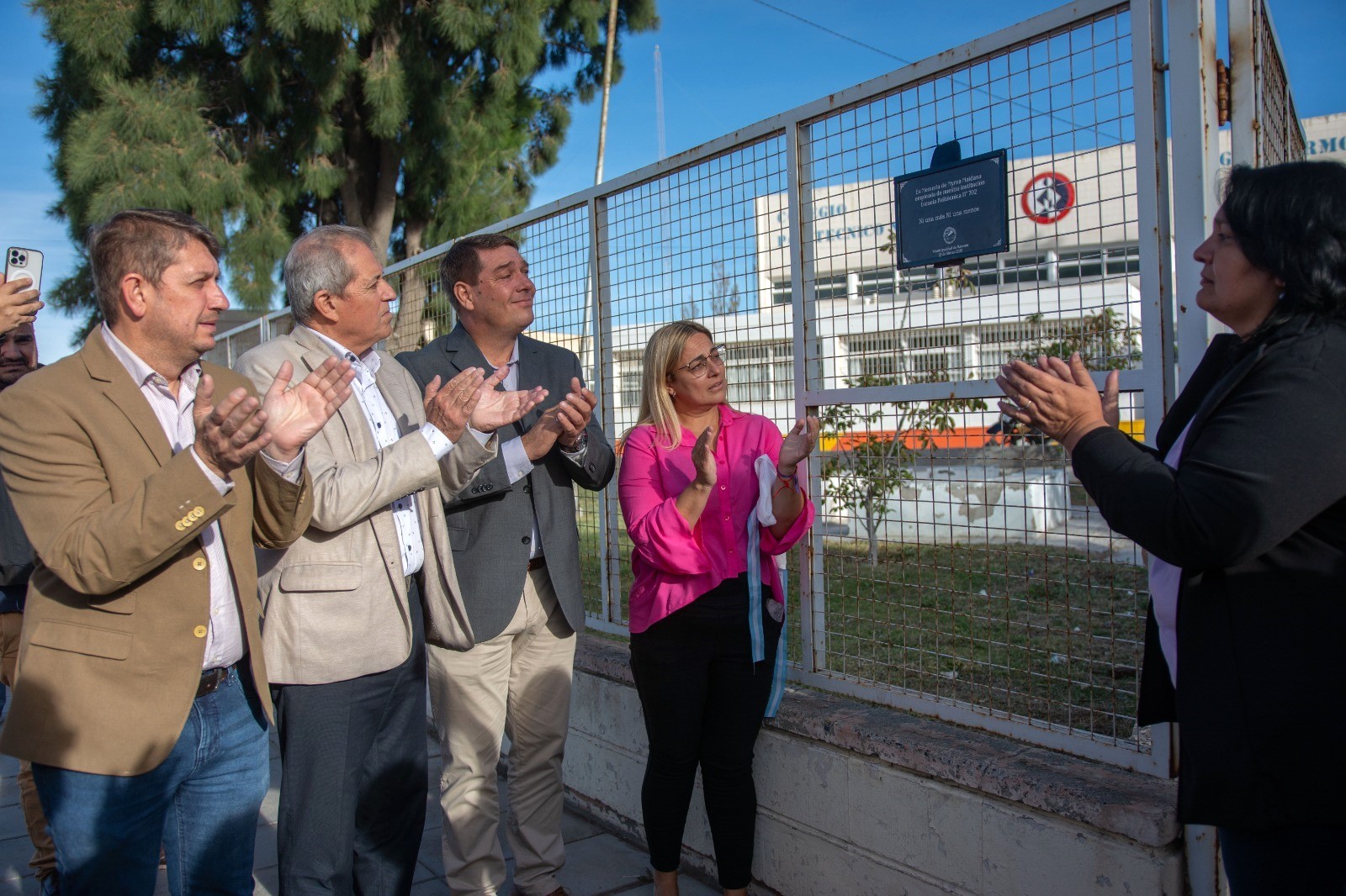 Biss y Punta inauguraron el nuevo acceso seguro en la Escuela N° 702 de Rawson diseñado por sus estudiantes
