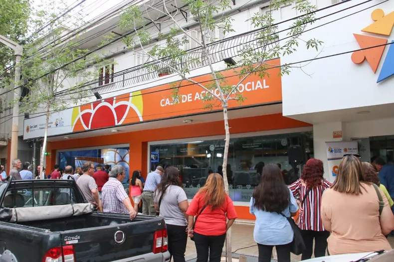 la Caja de Acción Social sorteó cupones no premiados donde los ganadores se llevaron una moto, un aire acondicionado y demás artículos