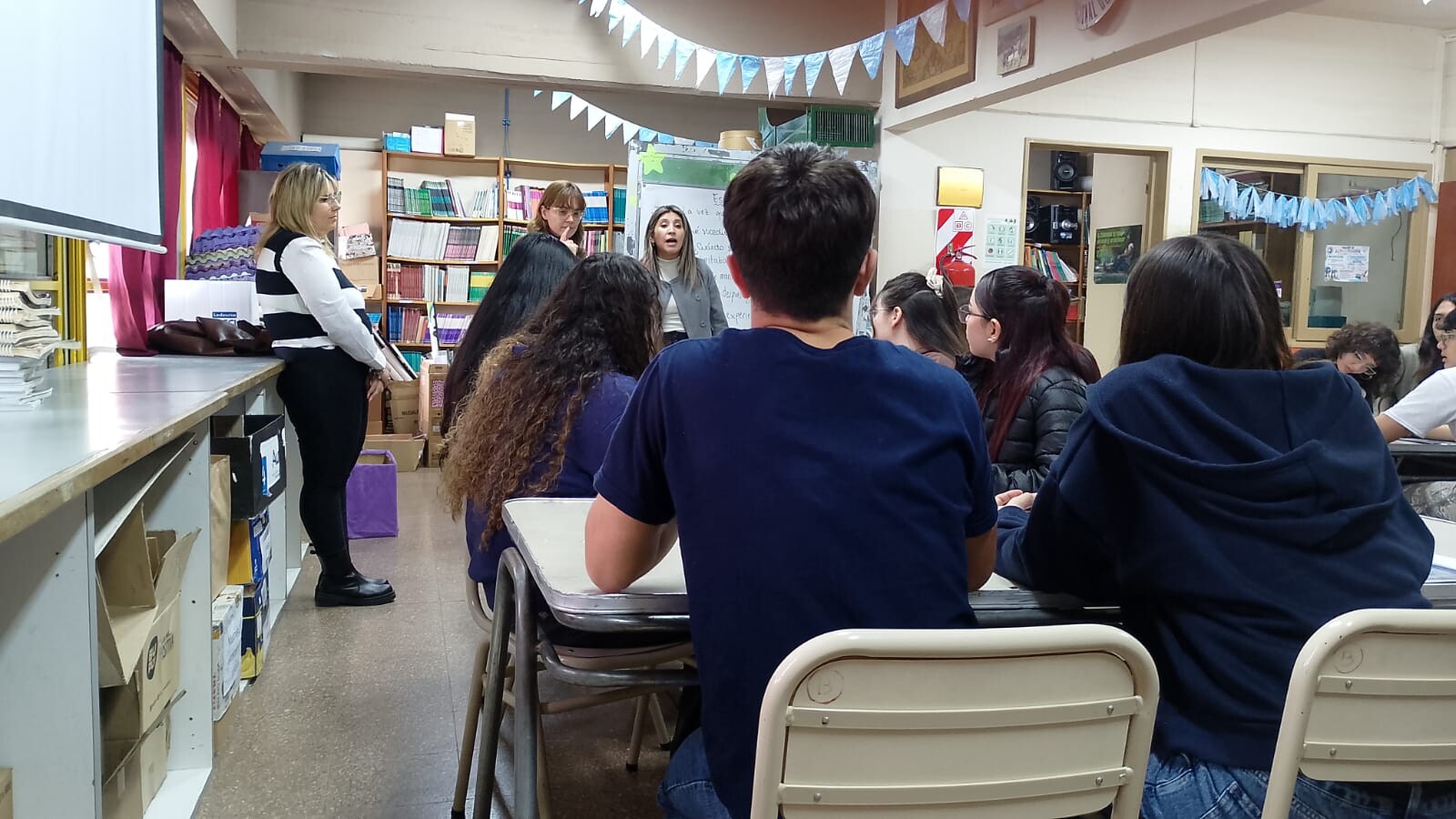 Rawson brinda herramientas a jóvenes para impulsar sus emprendimientos Rawson brinda herramientas a jóvenes para impulsar sus emprendimientos
