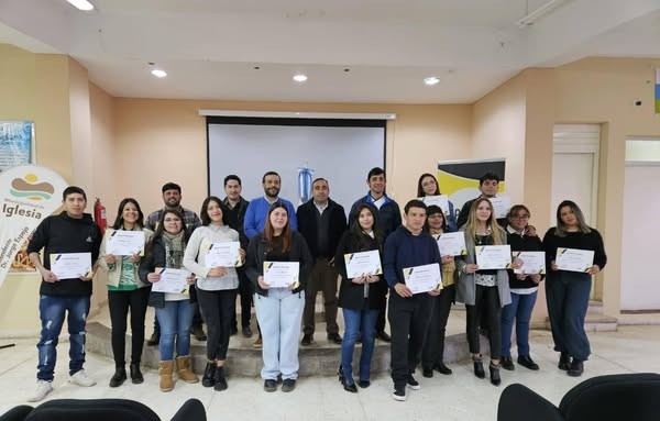 CAPACITACIÓN-IGLESIA-1.jpg