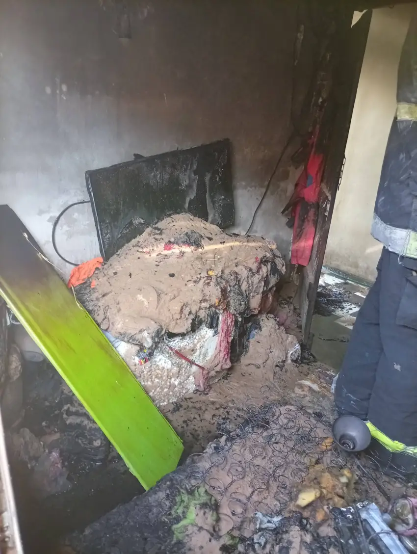 CASA QUEMADA.webp Prendió fuego la casa de su madre porque no le dio plata para droga