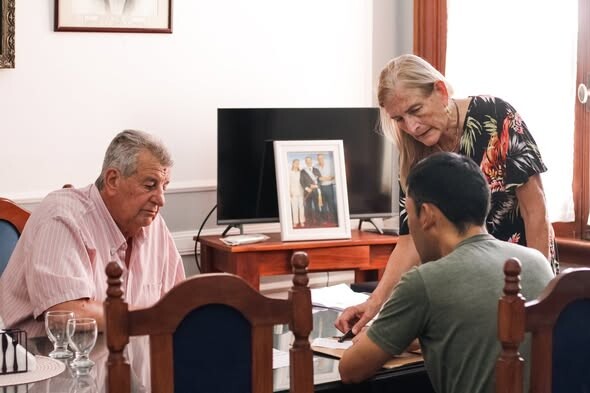 NUEVO MANO A MANO DEL INTENDENTE CEMBORAIN Y EQUIPO CON LOS VECINOS Y OTRAS NOVEDADES RECIENTES Y DESTACADAS DEL MUNICIPIO.