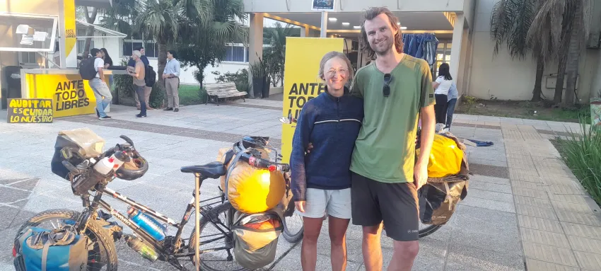 CICLISTA.webp TURISTAS Ciclistas alemanes pasaron por Corrientes en su viaje por América Latina