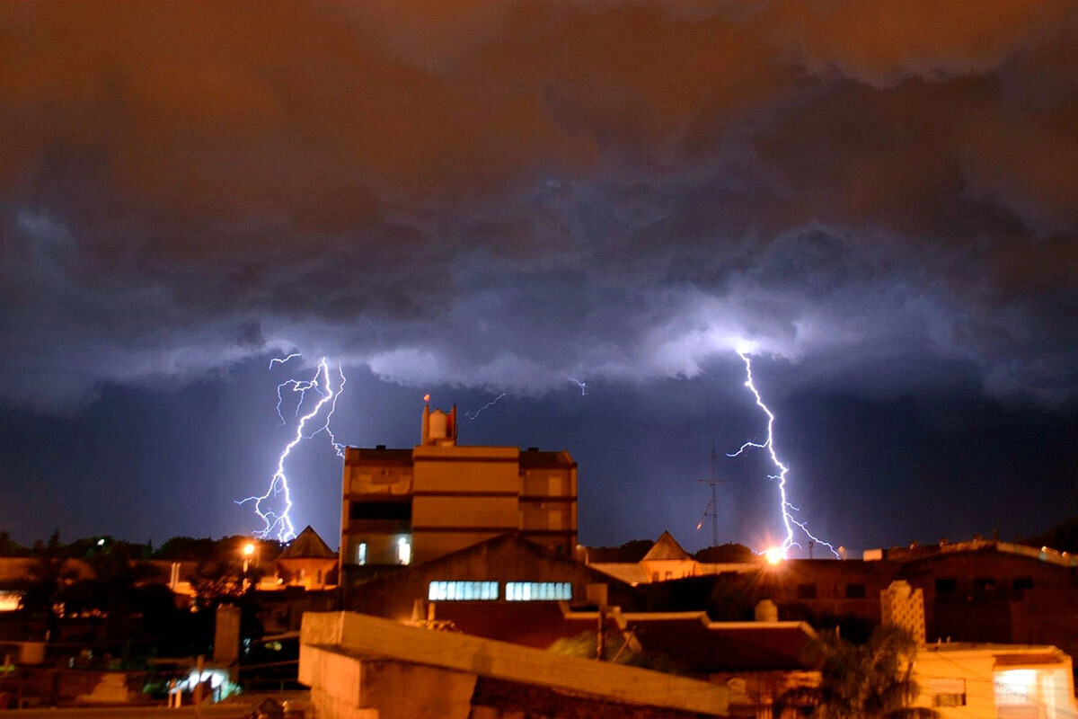 Alerta naranja por tormentas fuertes, ráfagas de hasta 100 km/h e intensas lluvias en Entre Ríos: el pronóstico