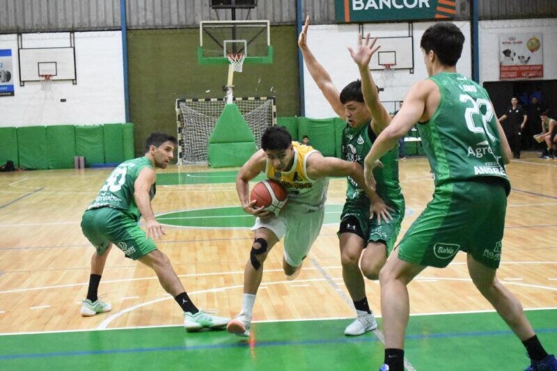 LIGA ARGENTINA – EL PRIMER JUEGO DE OCTAVOS ANTE COMU FUE PARA BARRIO PARQUE.
