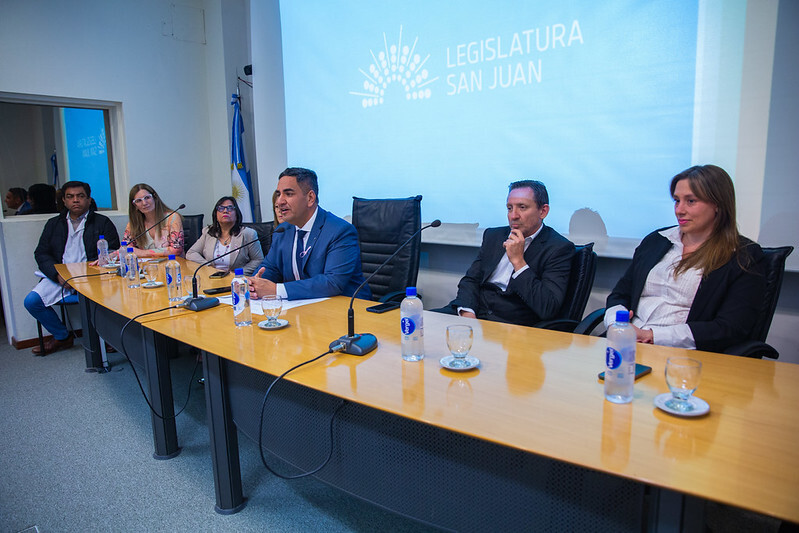 “Tu cuerpo, tu aliado”: la Legislatura promovió la concientización sobre el Cáncer de Mama