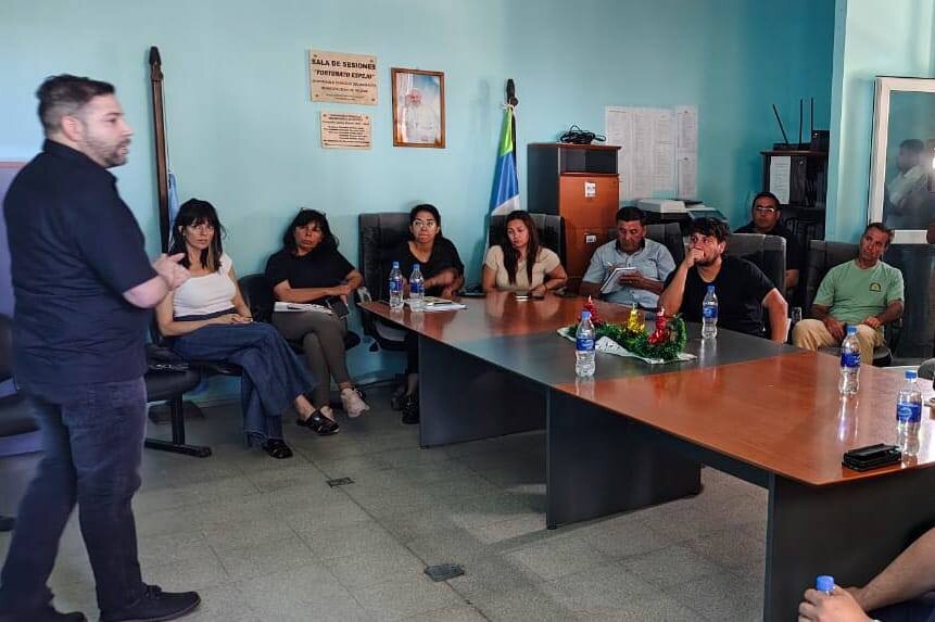 Encuentro clave con directivos de la empresa Veladero y la Secretaria de Minería del municipio de Iglesia