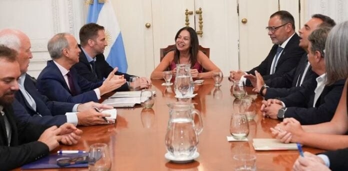 Capital-Humano-696x342.jpg