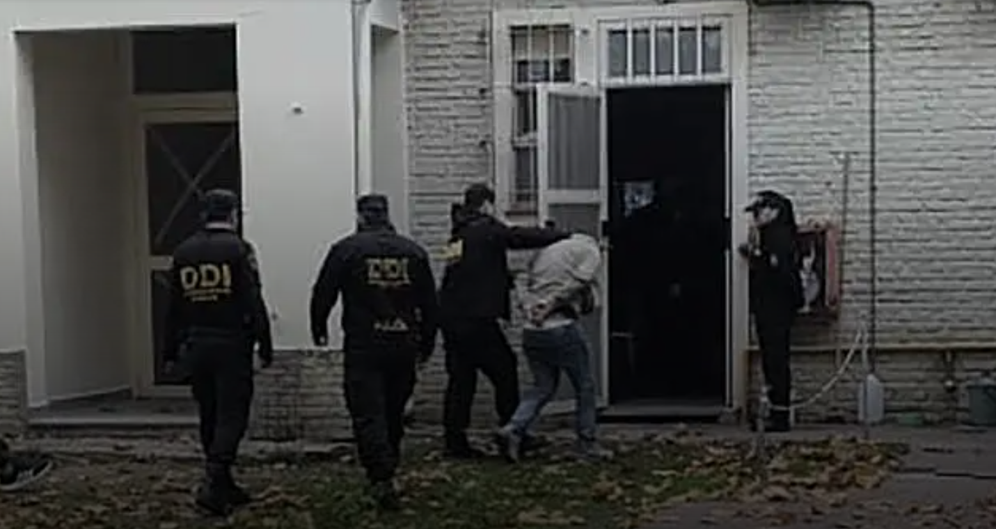 Robo a Del Potro: trasladaron a Tandil a tres integrantes de la banda internacional detenida en Junín