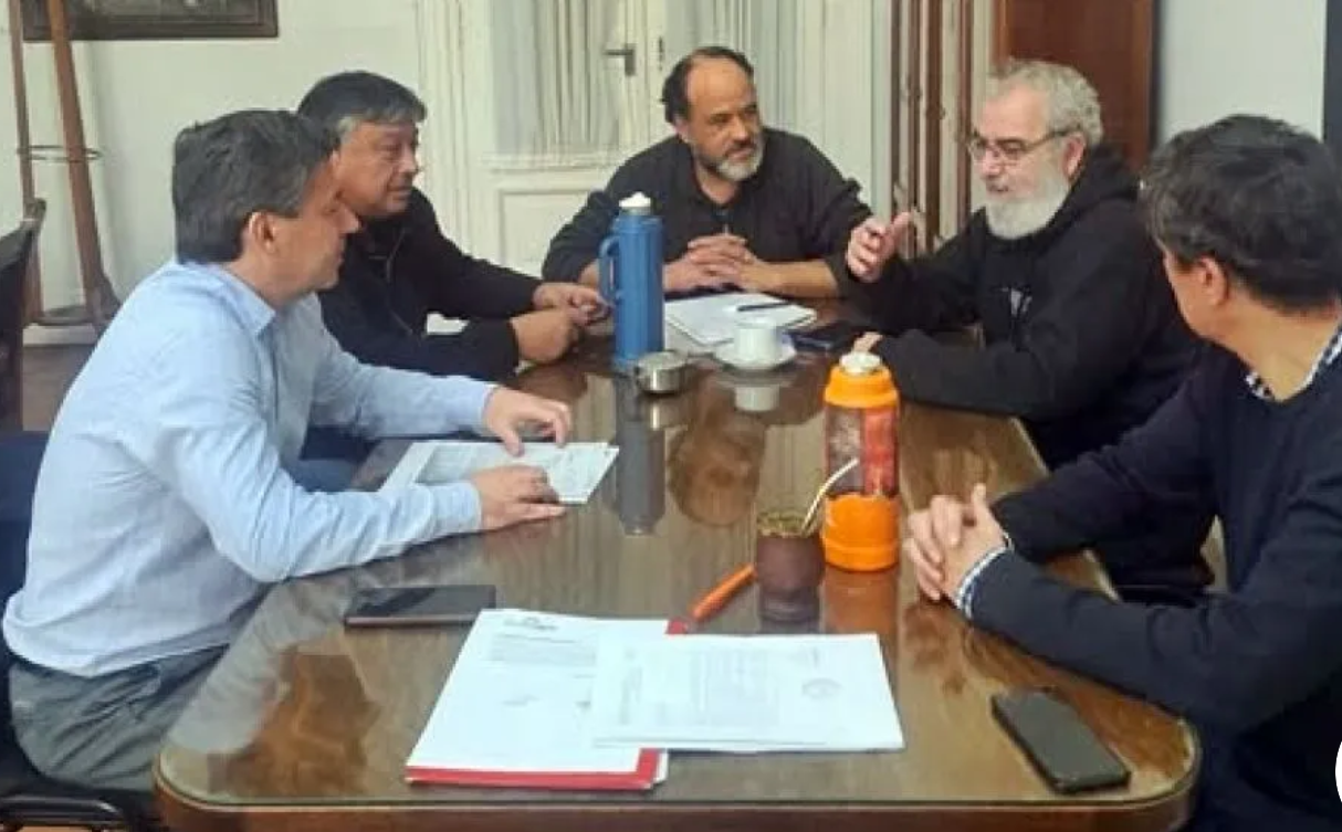Acuerdo salarial para los trabajadores municipales de Tandil: aumento del 10% y ajustes por inflación