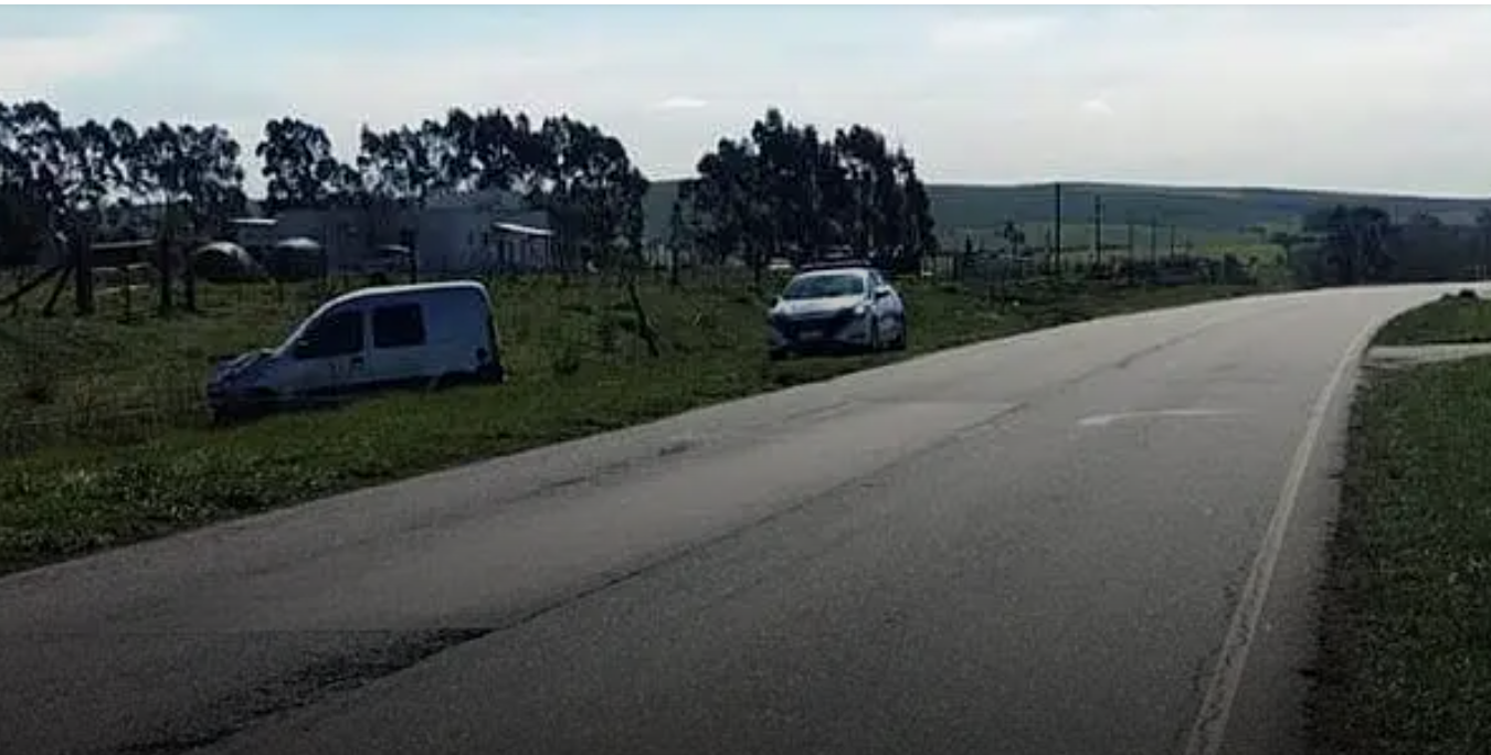 Despistó y volcó con su utilitario en la Ruta 30: la conductora salió ilesa