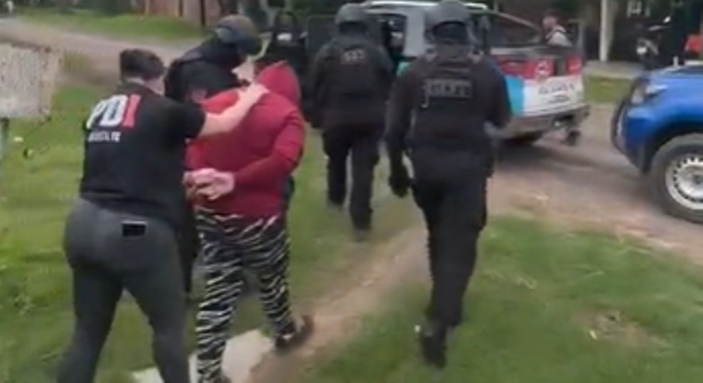 Captura de pantalla (803).png Captura de pantalla (803).png