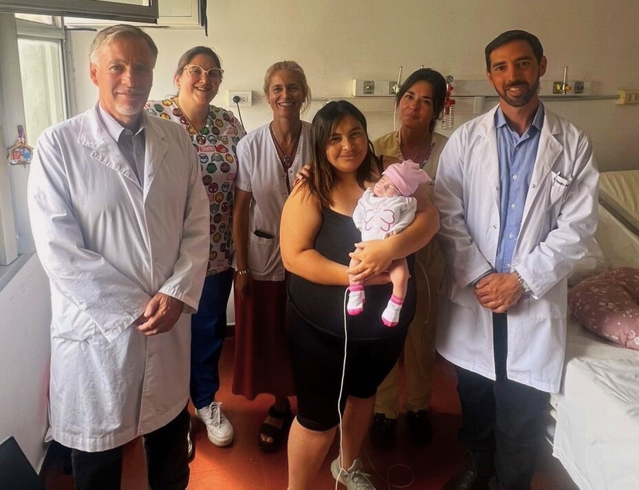 Cardiopatías 4 Pilar mamá y equipo.jpeg