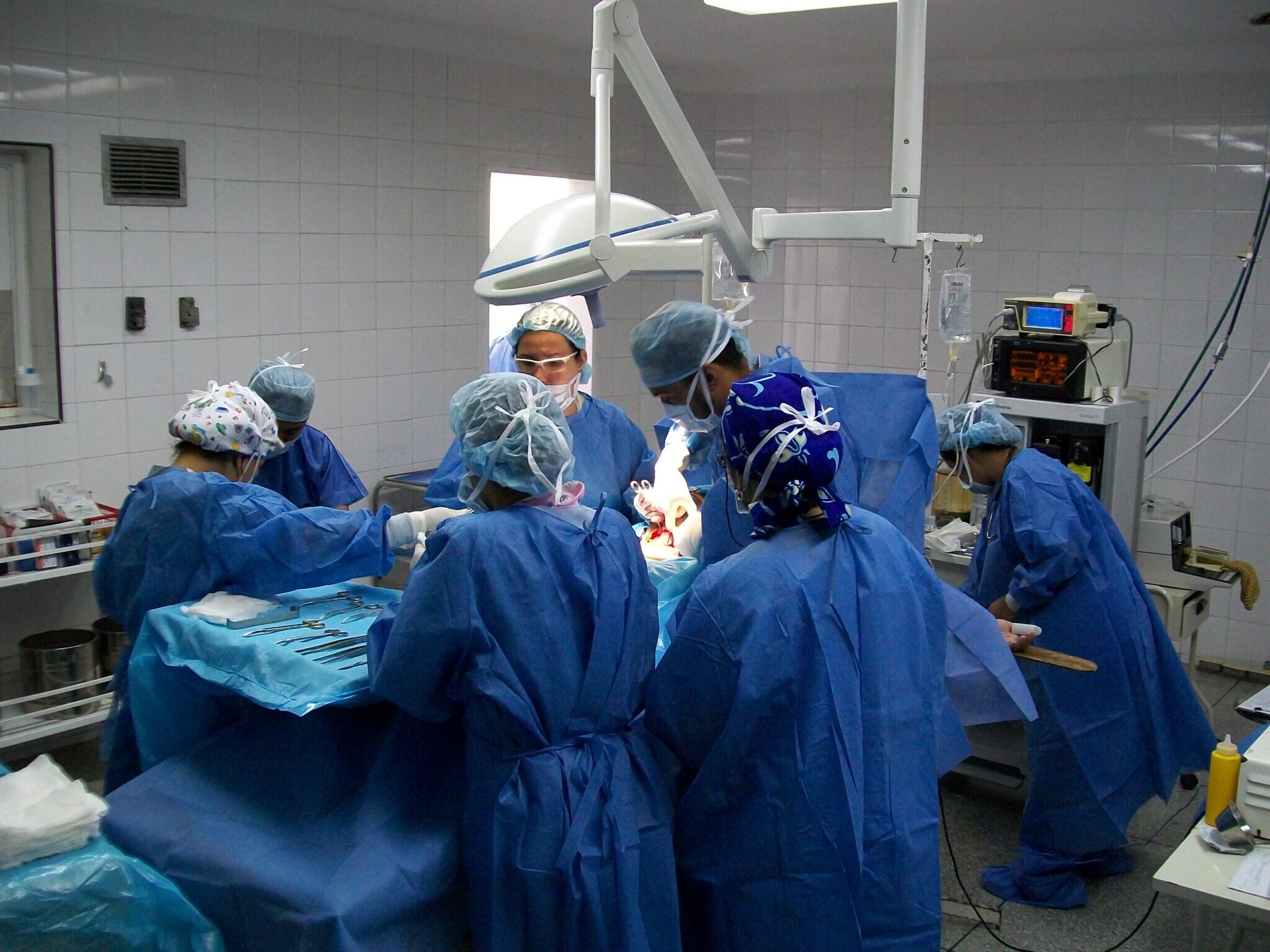Cesarean_team-2048×1536