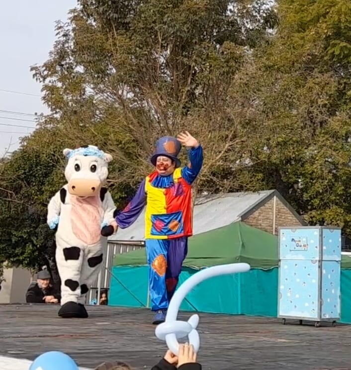 Convocatoria masiva: El Payaso Chispita y el «Team Inflables» revolucionaron el Predio