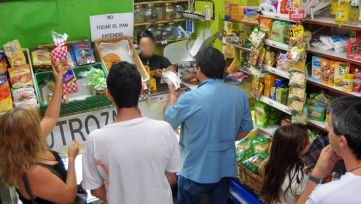 Clipboard_06-14-2025_30.jpg «Todos los comerciantes están pegando el grito de que no se vende lo que se tiene que vender»