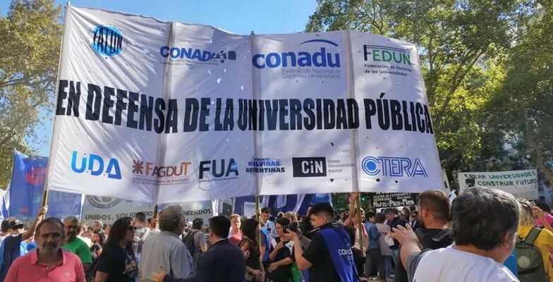 Clipboard_09-16-2025_14.jpg Marcha Universitaria en Argentina: Rechazo al Veto Presidencial