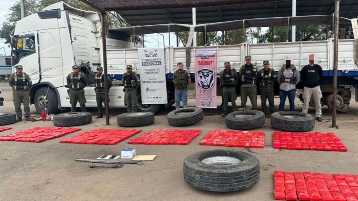 Cocaina-Neumaticos-Tartagal-1190x669.jpeg Tartagal: secuestran 417 kilos de cocaína ocultos en los neumáticos