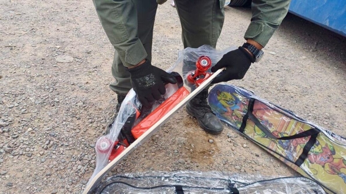 Detienen a una pareja que llevaba 33 kilos de cocaína en patinetas