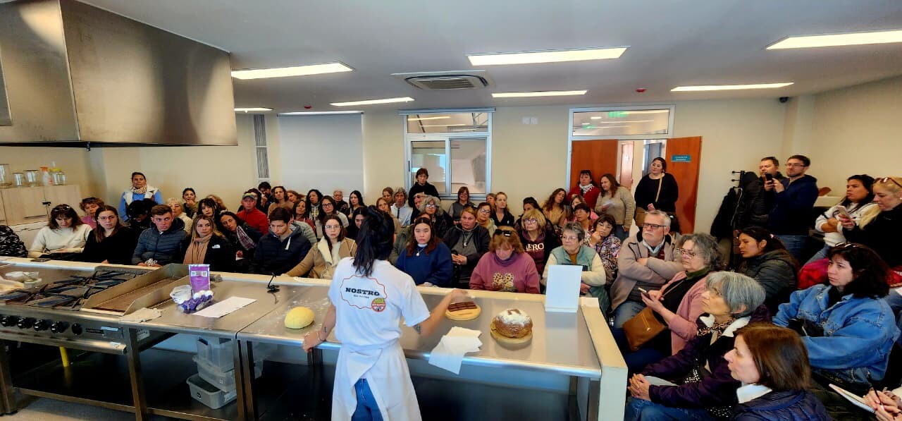 Exitosa realización de una nueva jornada del taller de Cocina sin TACC