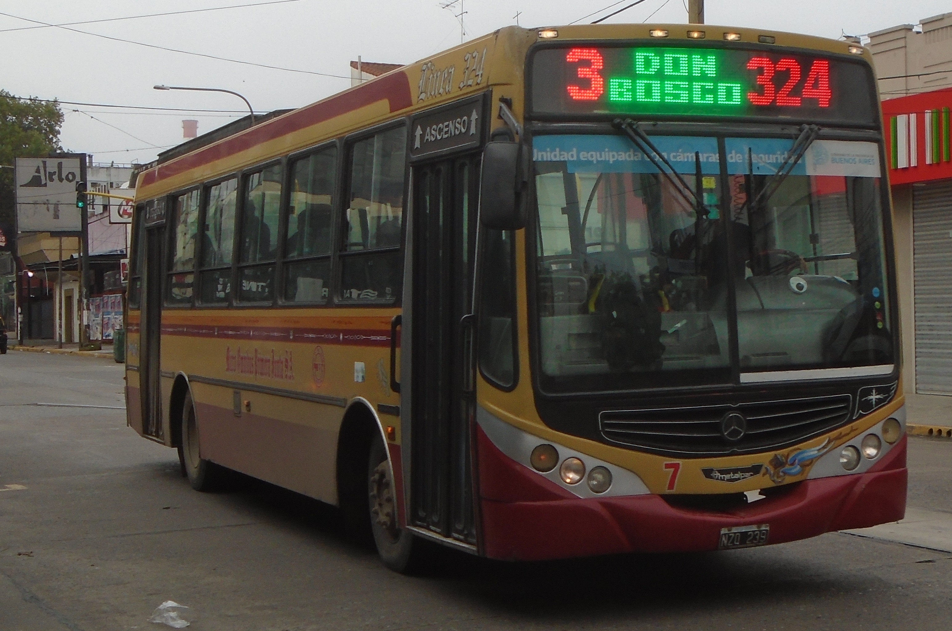 Desde este miércoles viajar en los colectivos del AMBA cuesta un 6,1% más