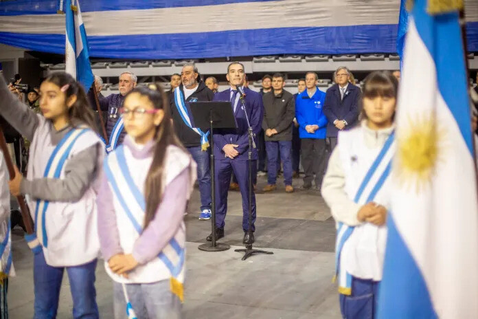 Colegio jura bandera mdp 2.jpg