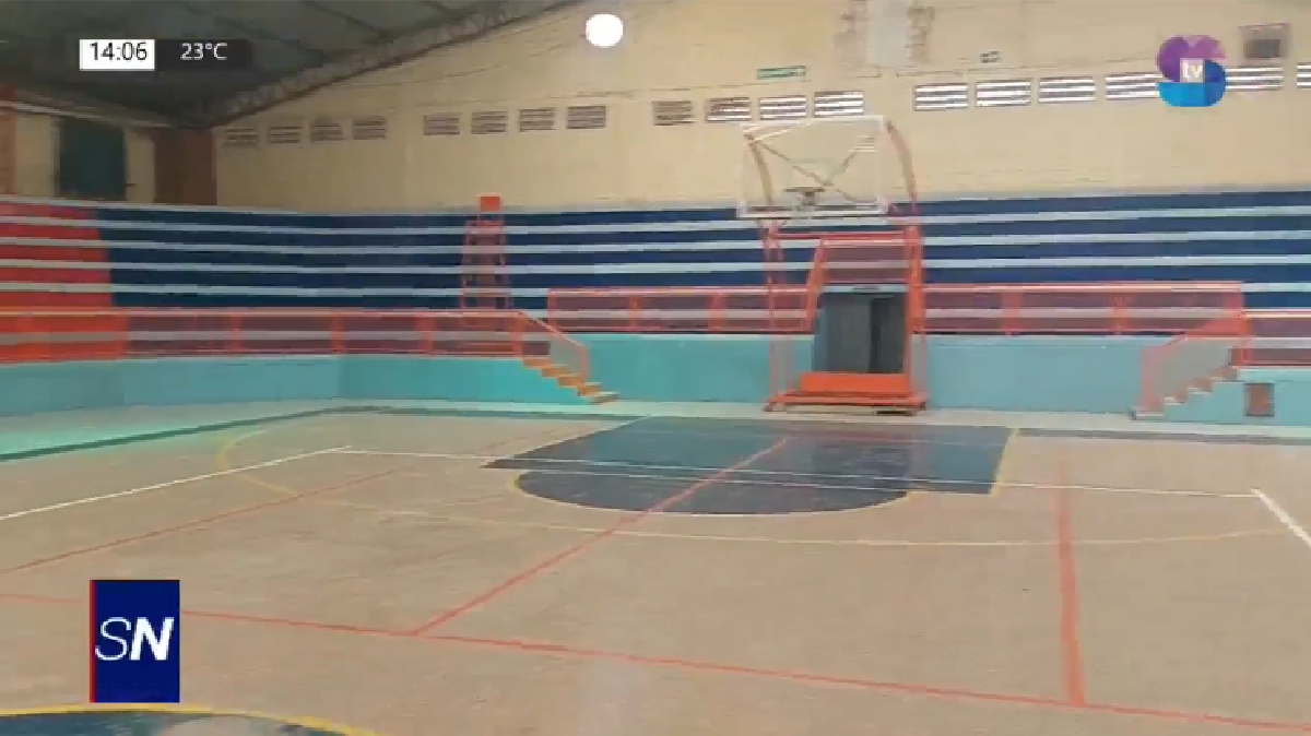 Complejo.png Metán avanza como polo deportivo y turístico con nuevo parquet en el polideportivo