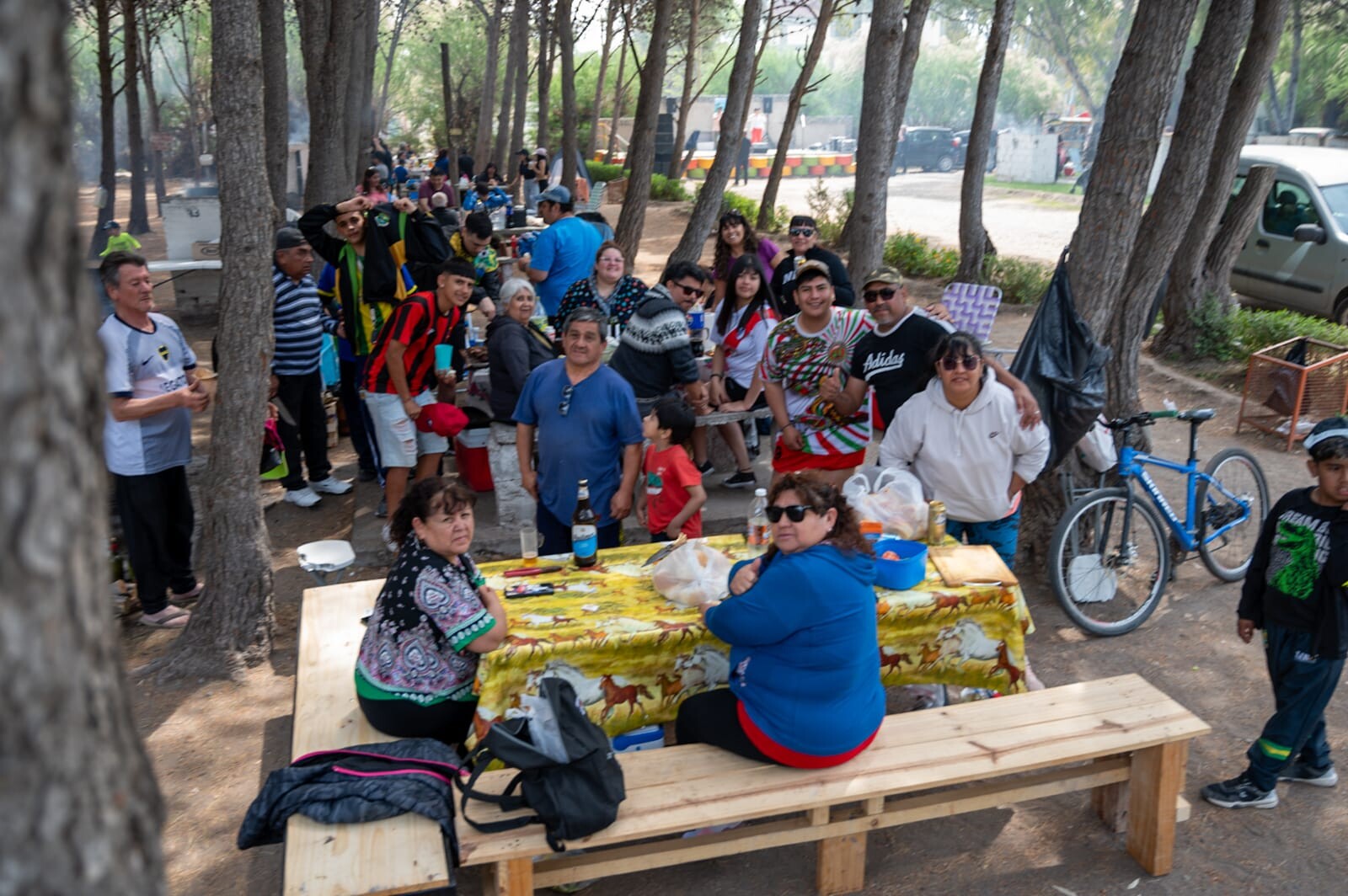 Con amplia concurrencia de vecinos, el Parque Recreativo Municipal de Rawson celebró el Día de la Madre