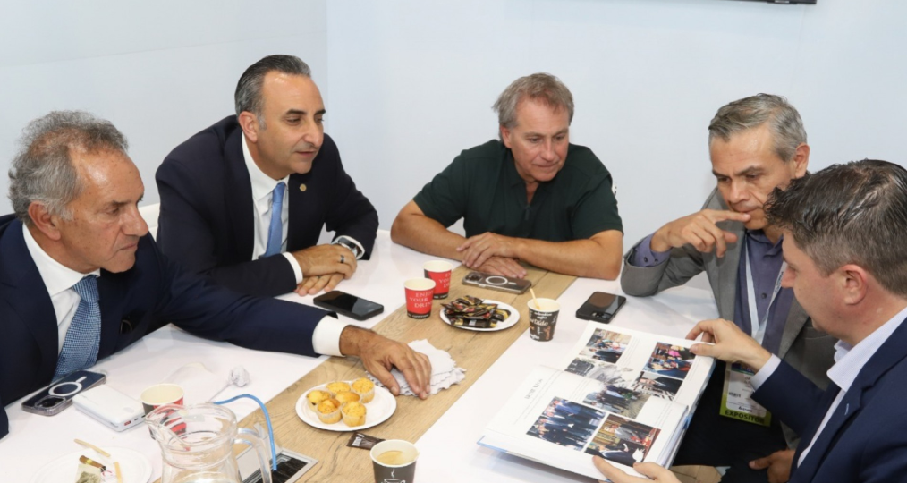 Conexiones Colombia.png