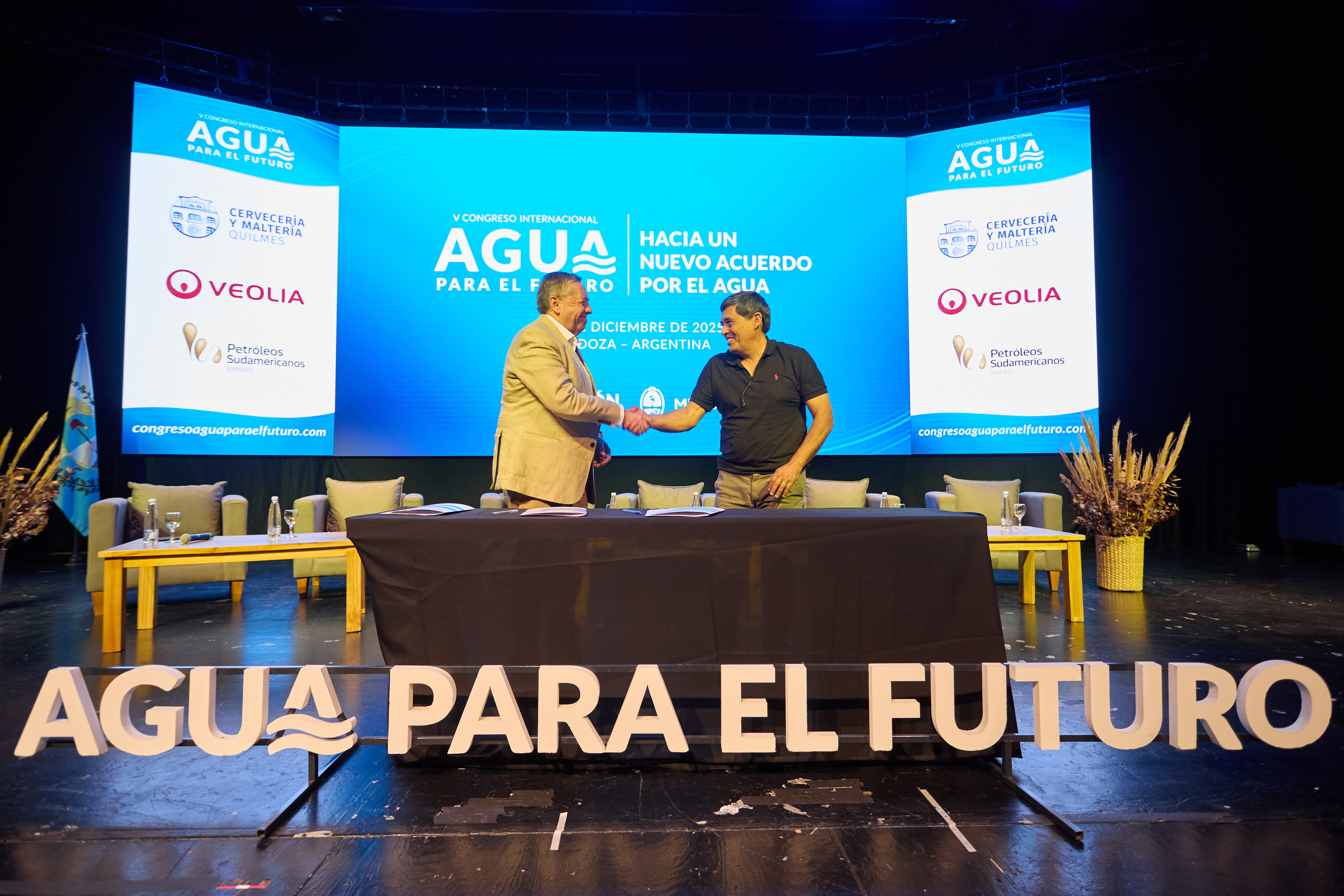 Provincia participó en el V Congreso Internacional “Agua para el Futuro” y en la Asamblea Ordinaria Nº XLVI del COHIFE