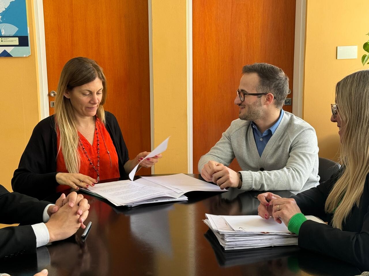 El Gobierno de Chubut implementa el boleto gratuito para el personal del COSE