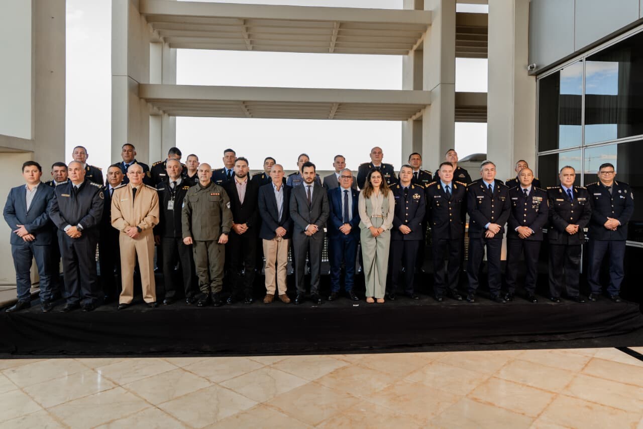 Convenio Policial Argentino-2.jpeg Convenio Policial Argentino-2.jpeg
