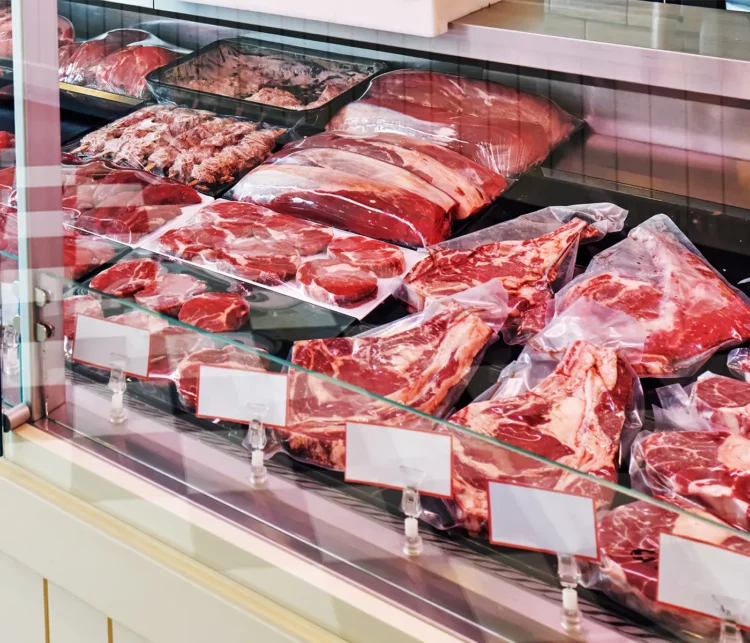Crece-el-ingreso-de-carne-desde-Brasil-mientras-que-Chile-suspende-importaciones-750x643-optimized.webp Córdoba: El Centro de Almaceneros midió una inflación del 2,3% en octubre