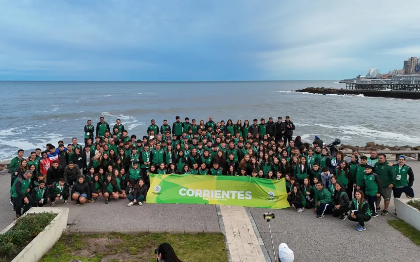 DELEGACION JUEGOS NACIONALES CORRENTINOS.webp DESDE AYER :Corrientes ya está en Mar del Plata para los Juegos Nacionales Evita 2025