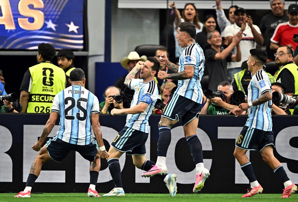 Argentina va con su leyenda: Messi imparable, récord Mundial y clasificados