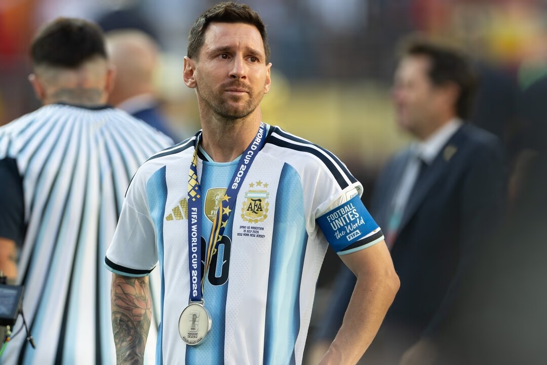 ¡GRACIAS LEO QUERIDO..!! Las lágrimas de la Selección argentina: Messi recibió una ovación de los hinchas argentinos