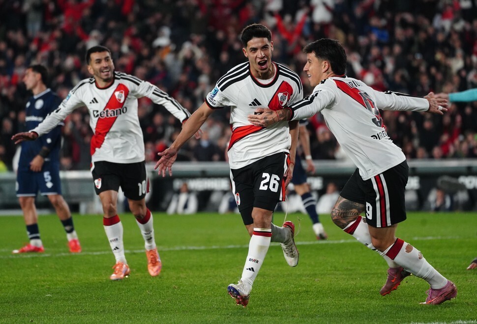 DEPORTES RIVER INDEP RIVADAVIA 6 del 9 del 2026.jpg Muy buen triunfo de River: 3-1 a Independiente Rivadavia y vuelve a soñar