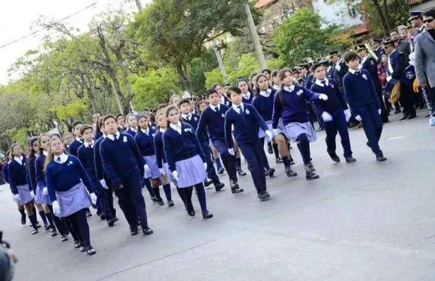 DESFILE.webp Más de 4500 personas desfilarán el 25 de mayo
