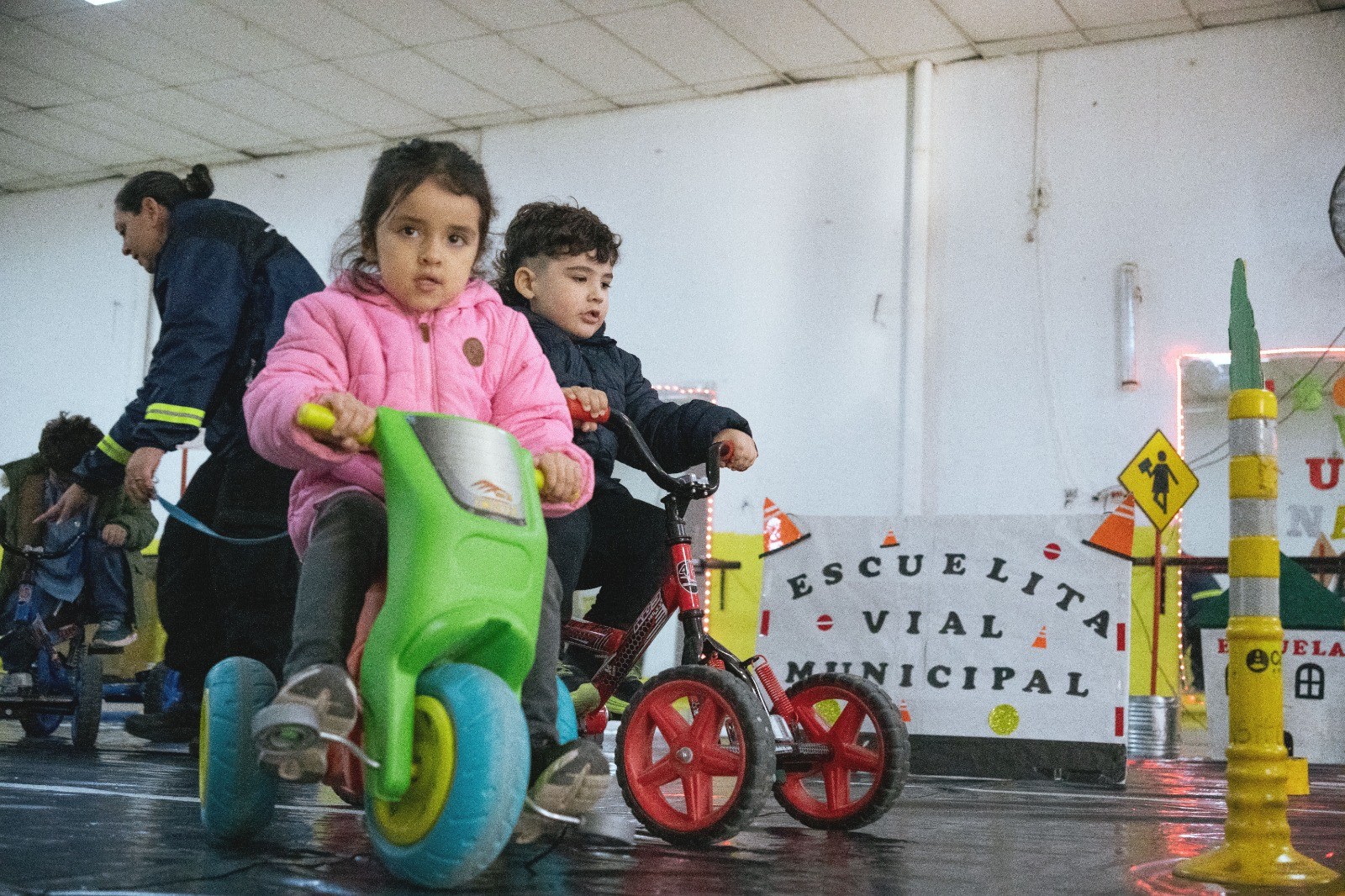 DIA DE LA SEGURIDAD VIAL 3.jpg Rawson conmemora el Día Nacional de la Seguridad Vial con jornada educativo para los jardines municipales