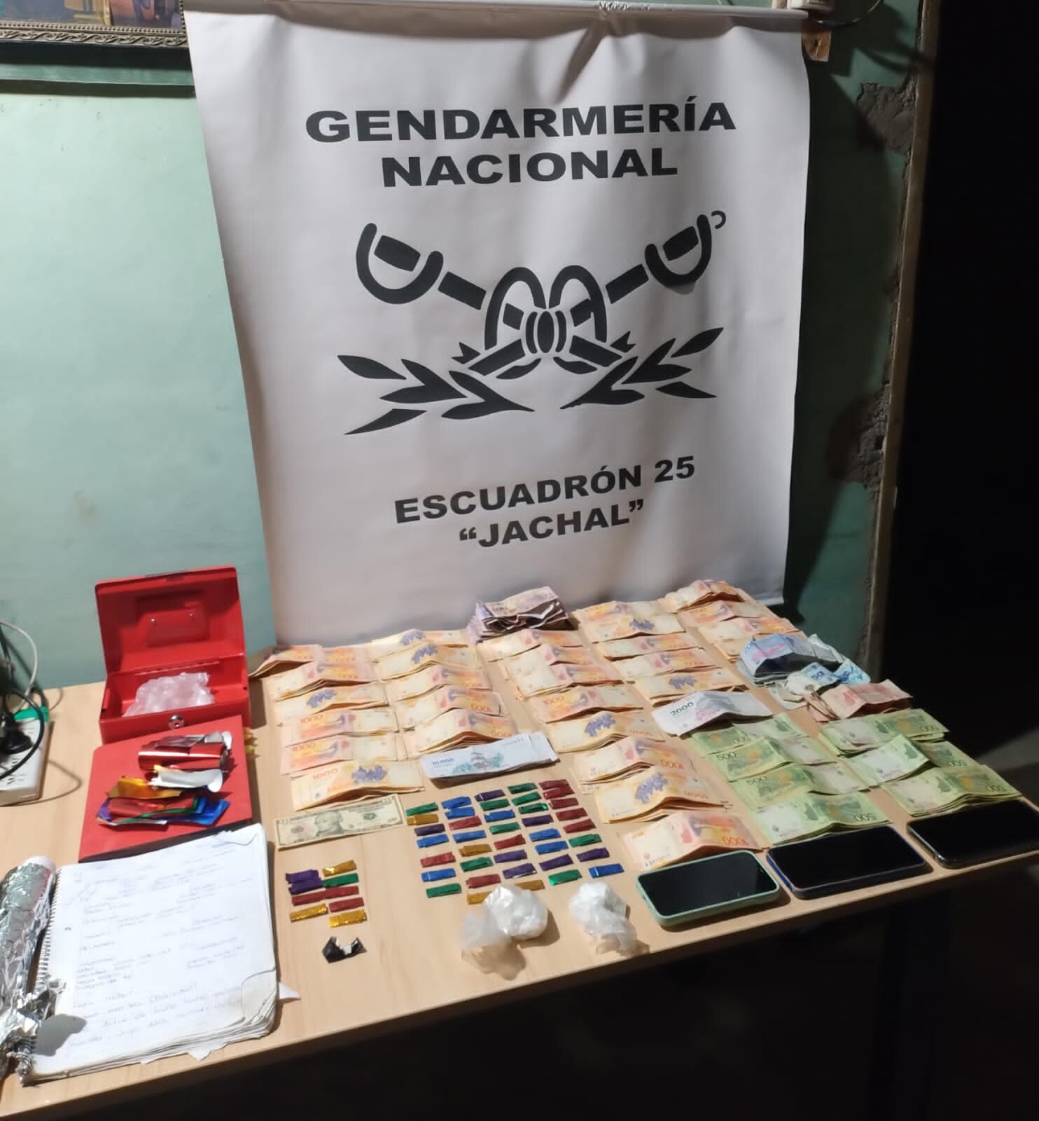 Gendarmería en distintos procedimientos contra el Narcotráfico