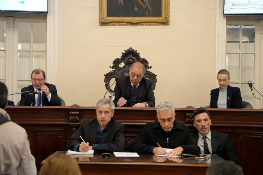 DIPUTADOS.webp La Cámara de Diputados convirtió en Ley la ampliación del parque industrial y puerto de Ituzaingó