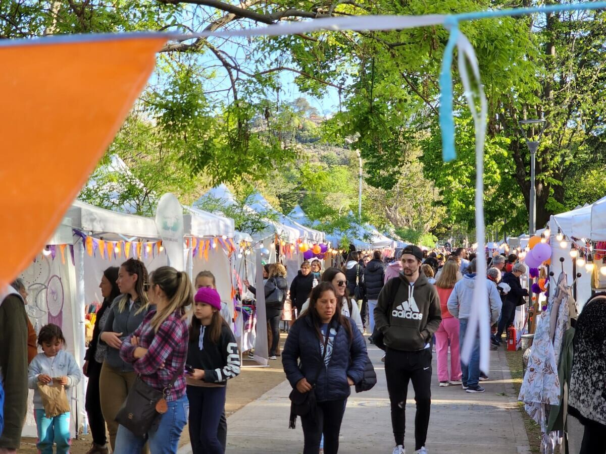 La Feria de la Comunidad Emprendedora vuelve con alrededor de 200 emprendimientos en Plaza Moreno