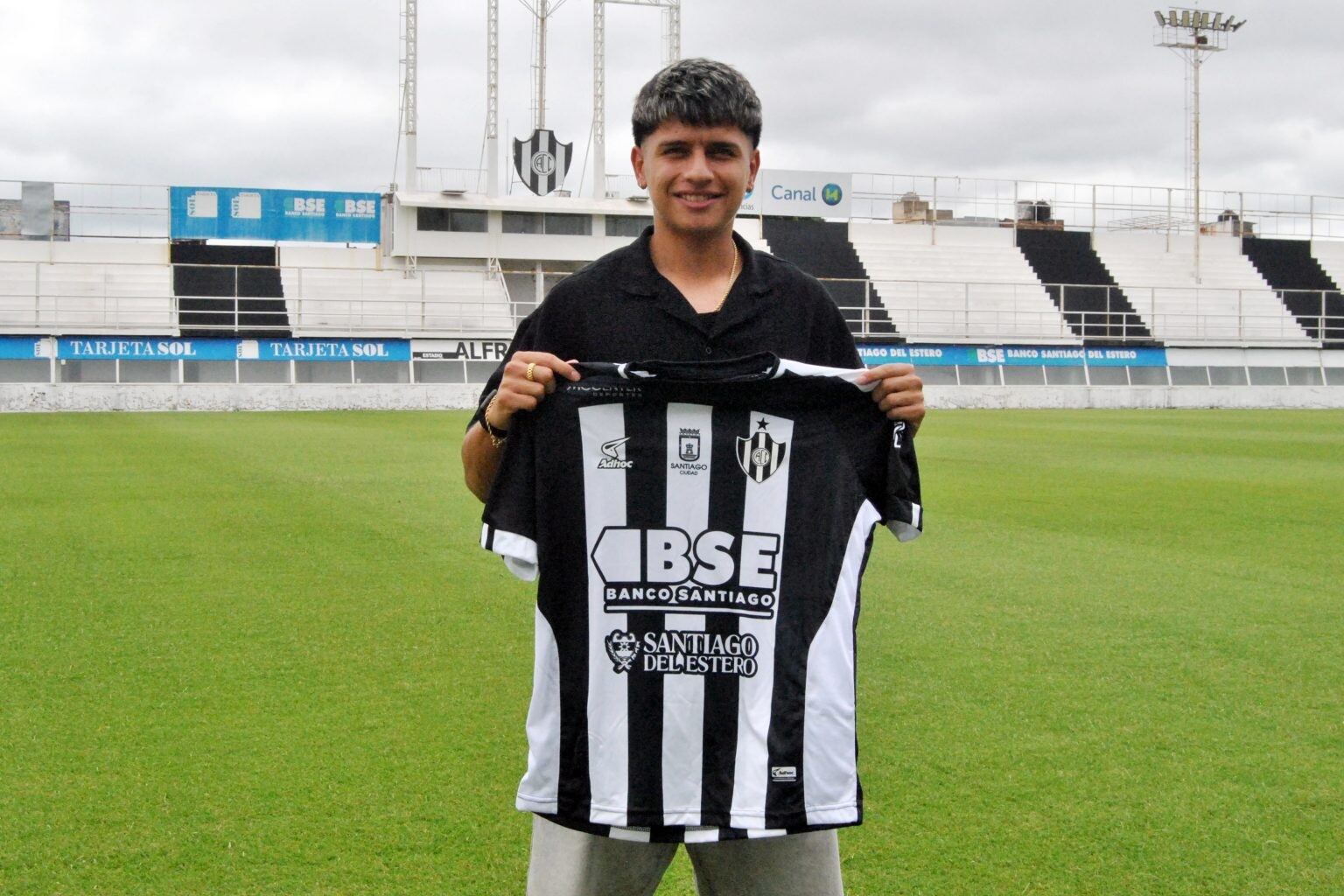 El paraguayo Juan José Cardozo López, el elegido para reemplazar al lesionado Fernando Juárez