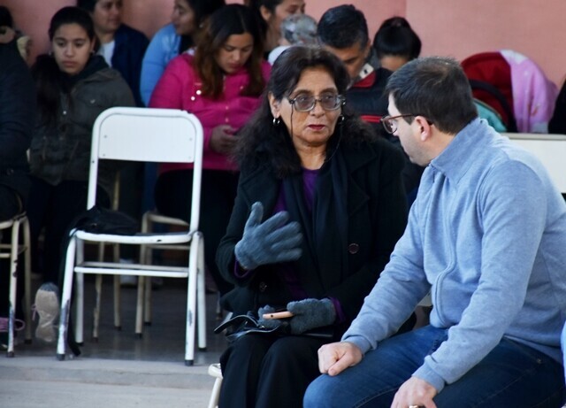 Encuentro de Maestra y ex alumno
