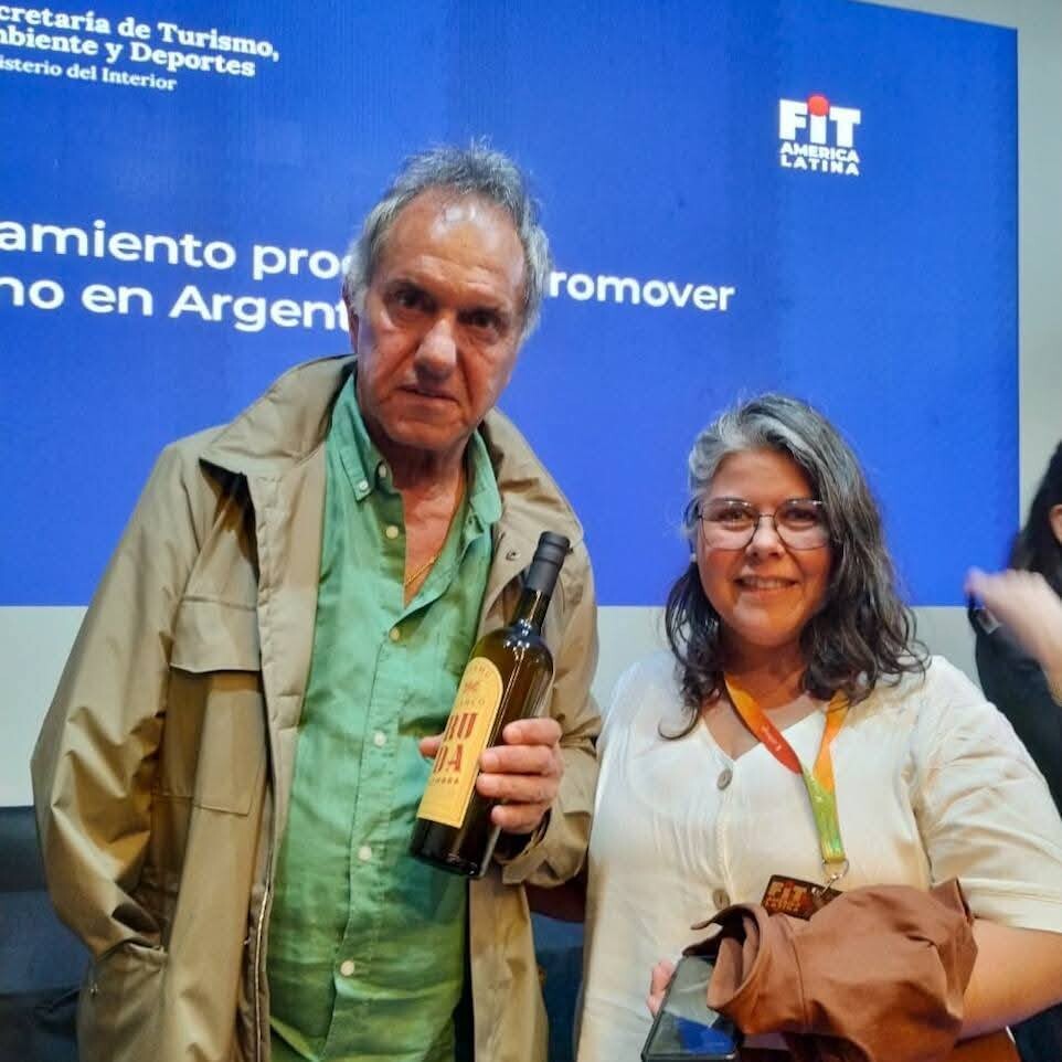 Daniel-Scioli-PERNAS-FANY.jpg