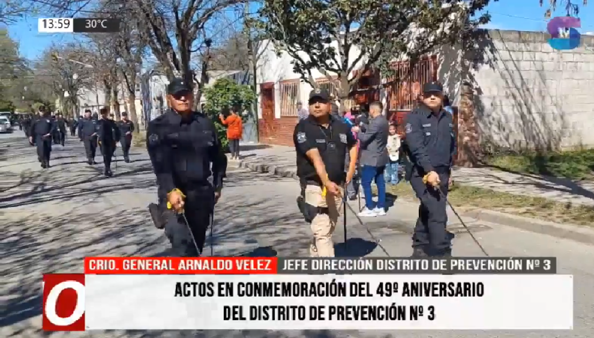 Desfile.png Entrega y vocación policial: el Distrito N°3 celebra 49 años de labor institucional