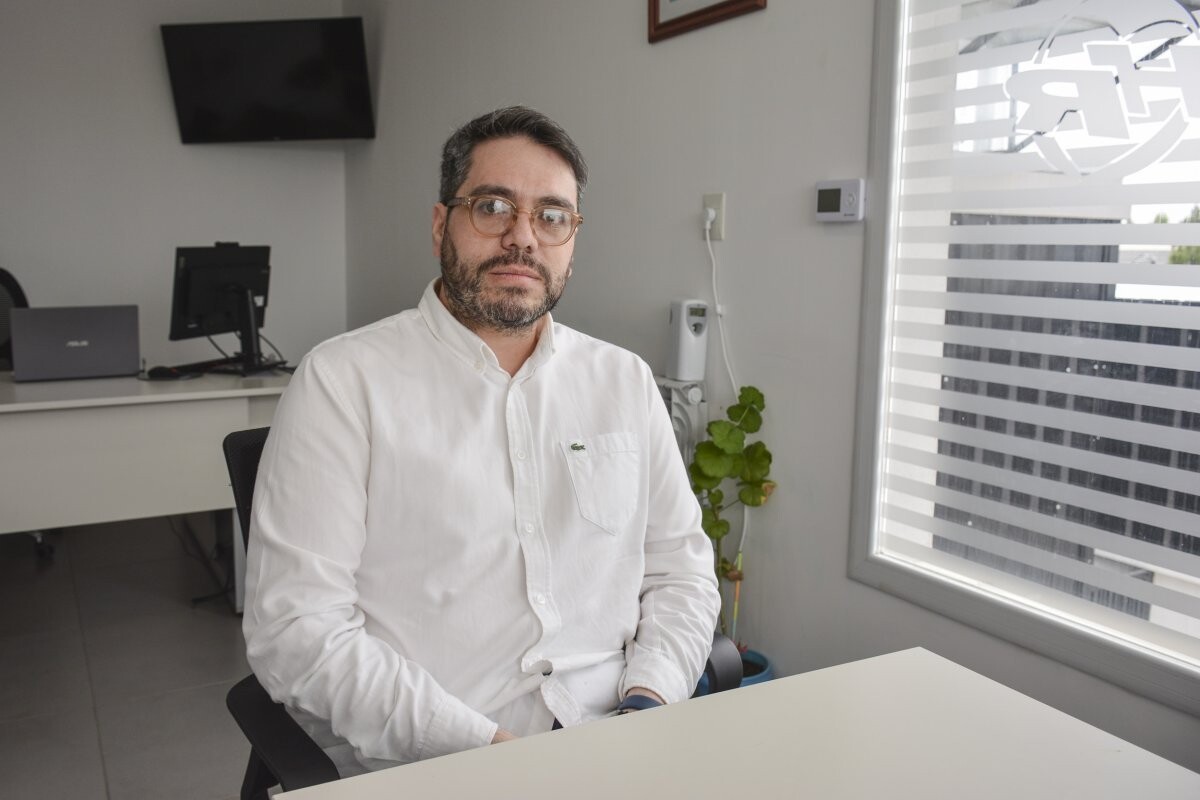 Salud asegura cobertura médica las 24 horas y lleva vacunas a las familias en toda Santa Cruz