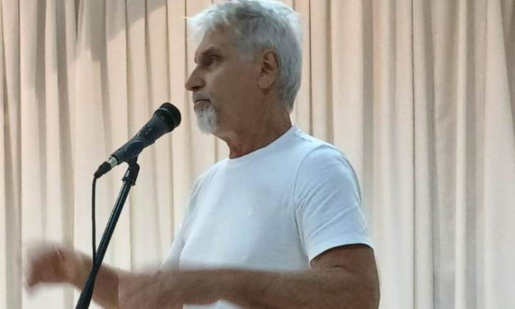 EDUARDO UNO.jpeg EDUARDO UNO.jpeg