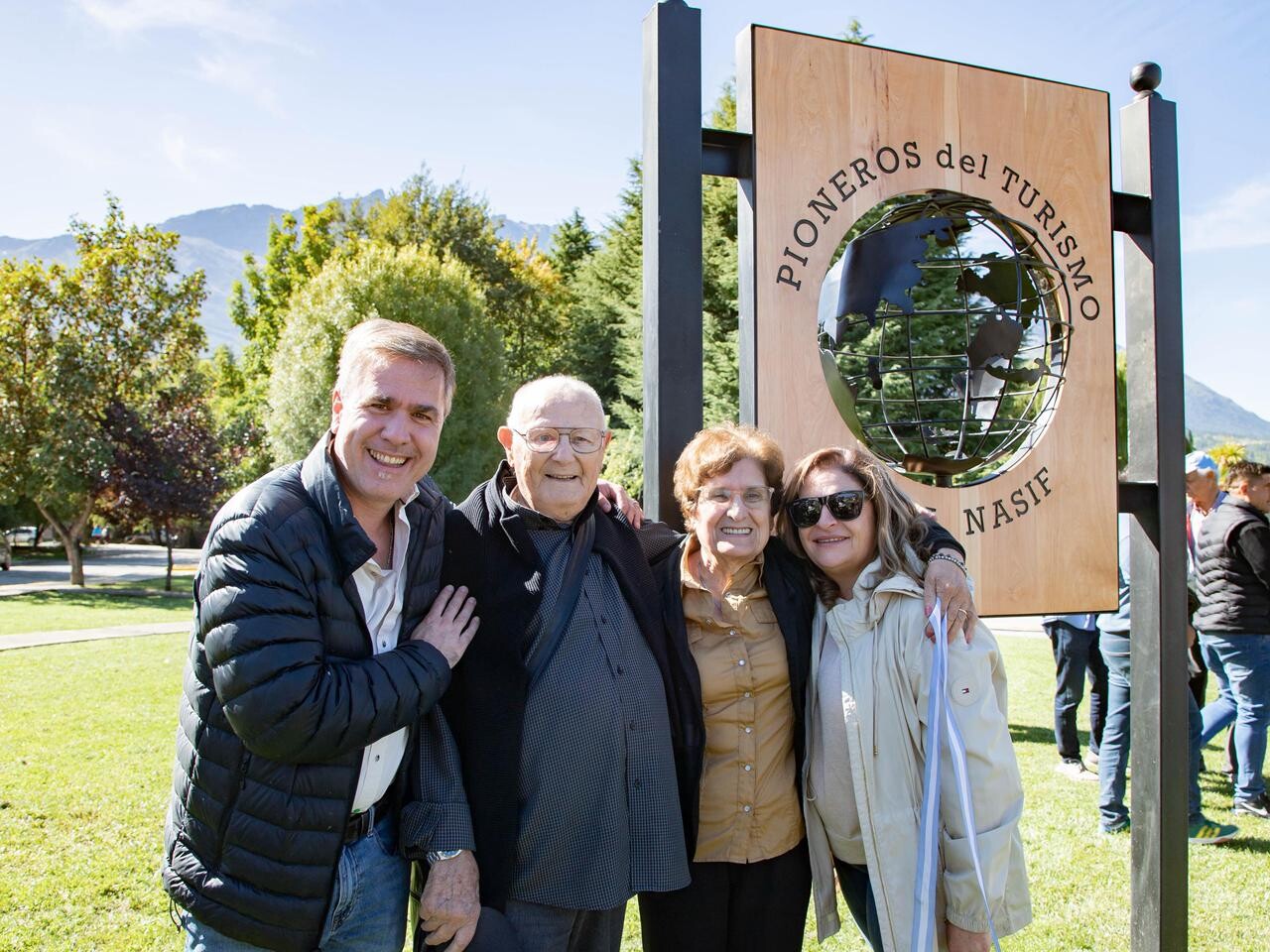 EL BOLSON PLAZAZ PIONEROS TURISMO 1.jpeg