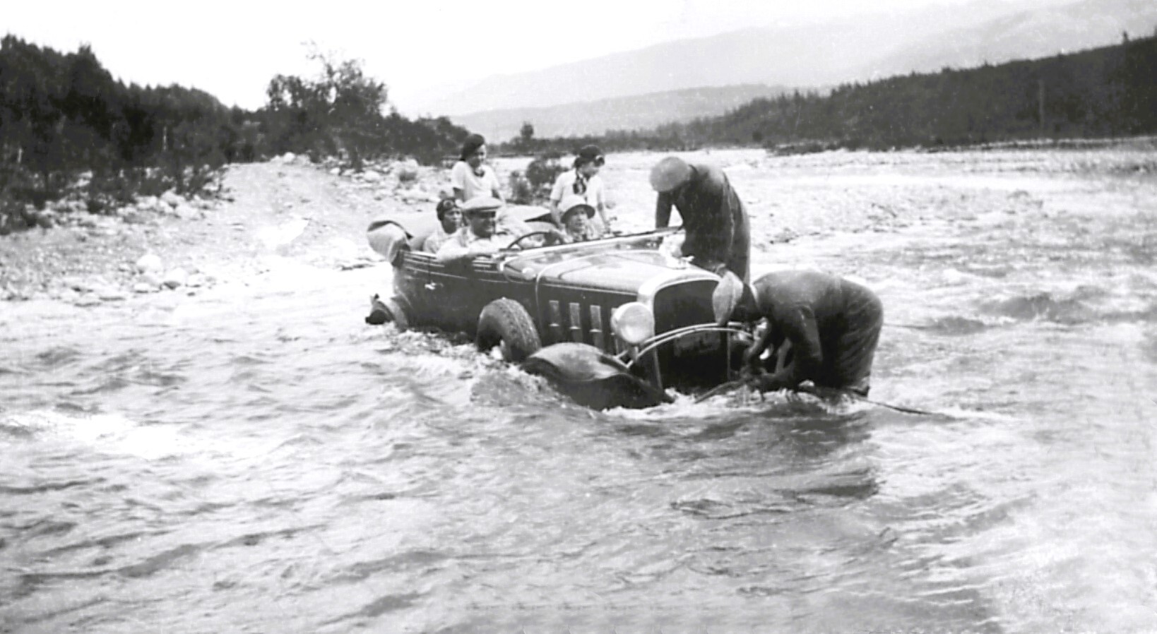 EL BOLSON RIO Q Gobernador Pagano-400dpi.jpg